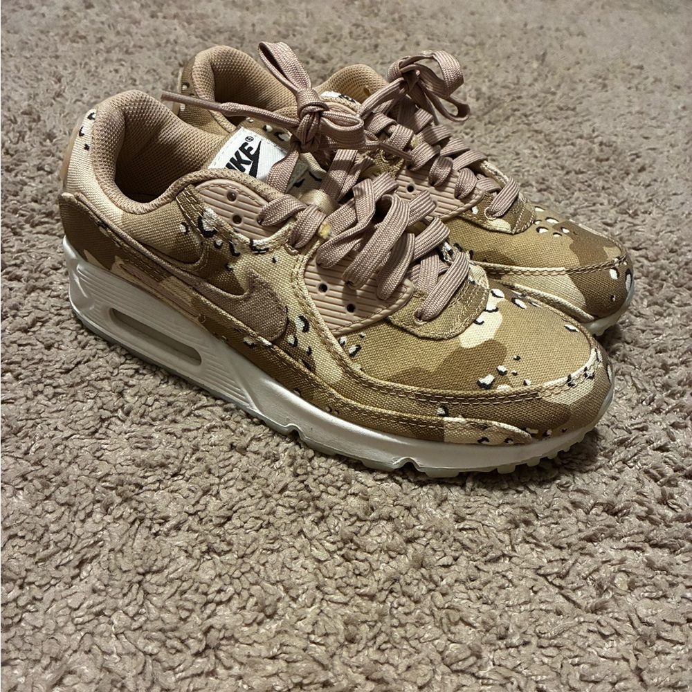Nike Tan and Cream Camouflage Airmax